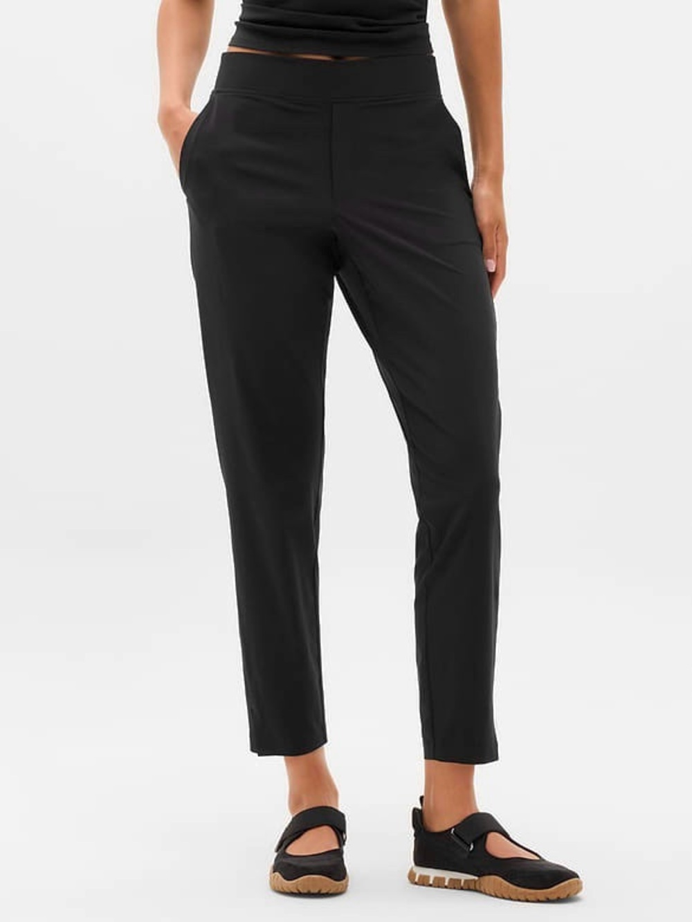 Athleta Athleta Brooklyn Mid Rise Ankle Pants In Black Size 6